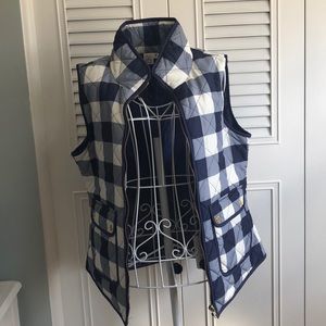 A navy and white vest